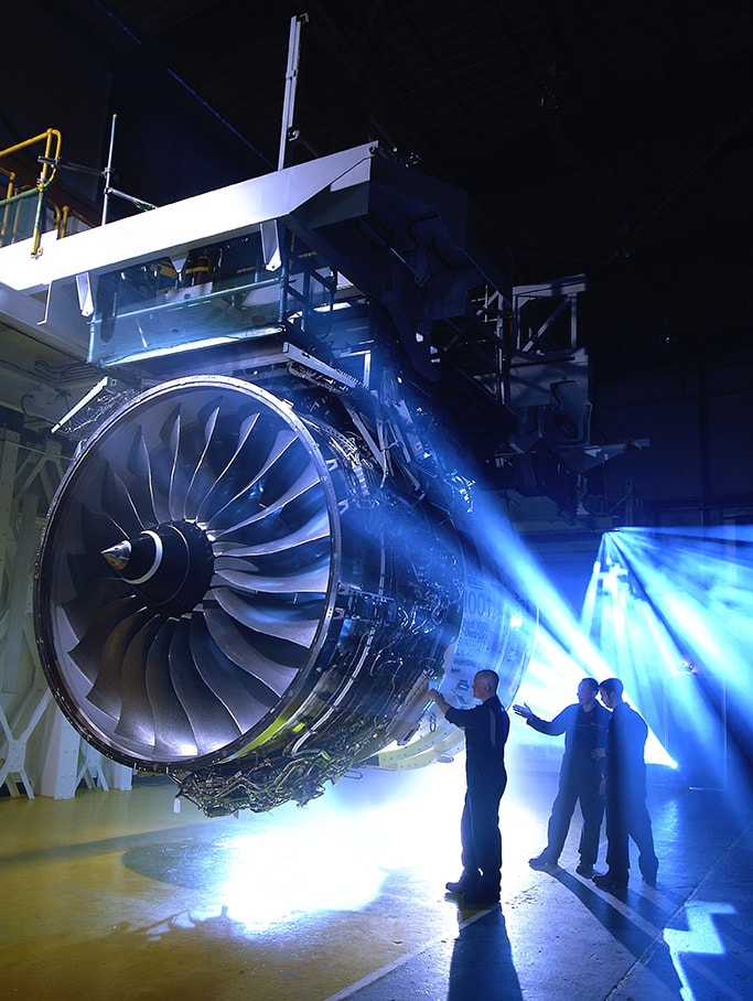 Aero engine with people pointing